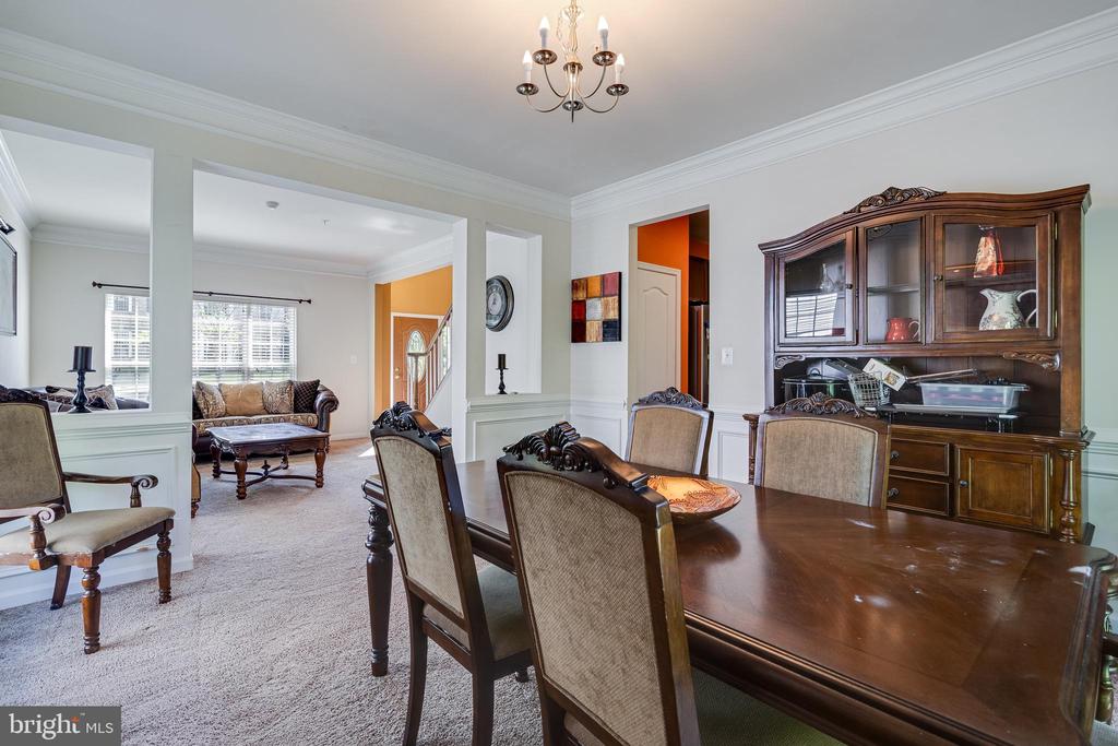 12221 HILLANTRAE DRIVE