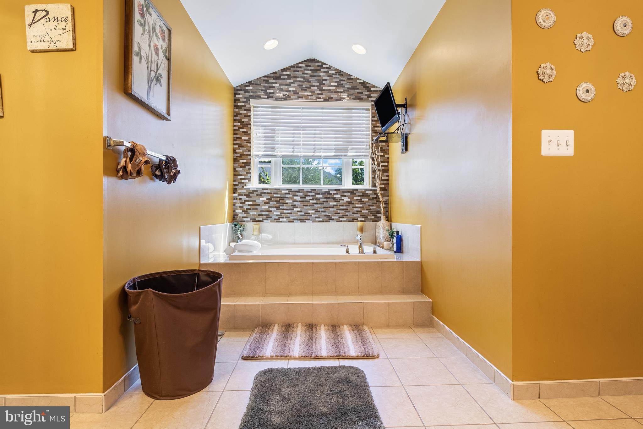 12221 HILLANTRAE DRIVE