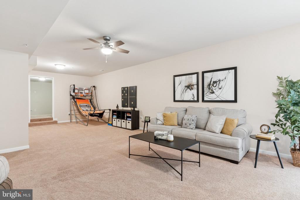5802 ROCKY TRAIL WAY