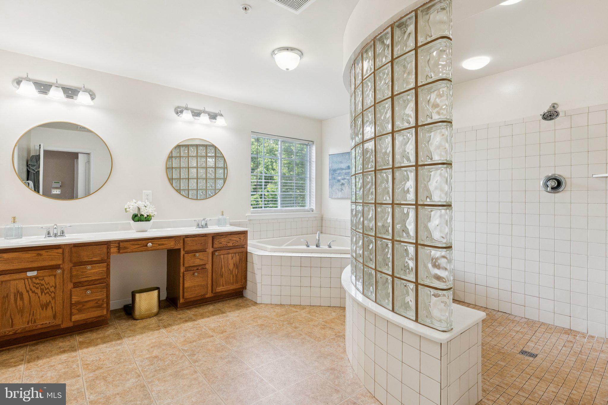 5802 ROCKY TRAIL WAY