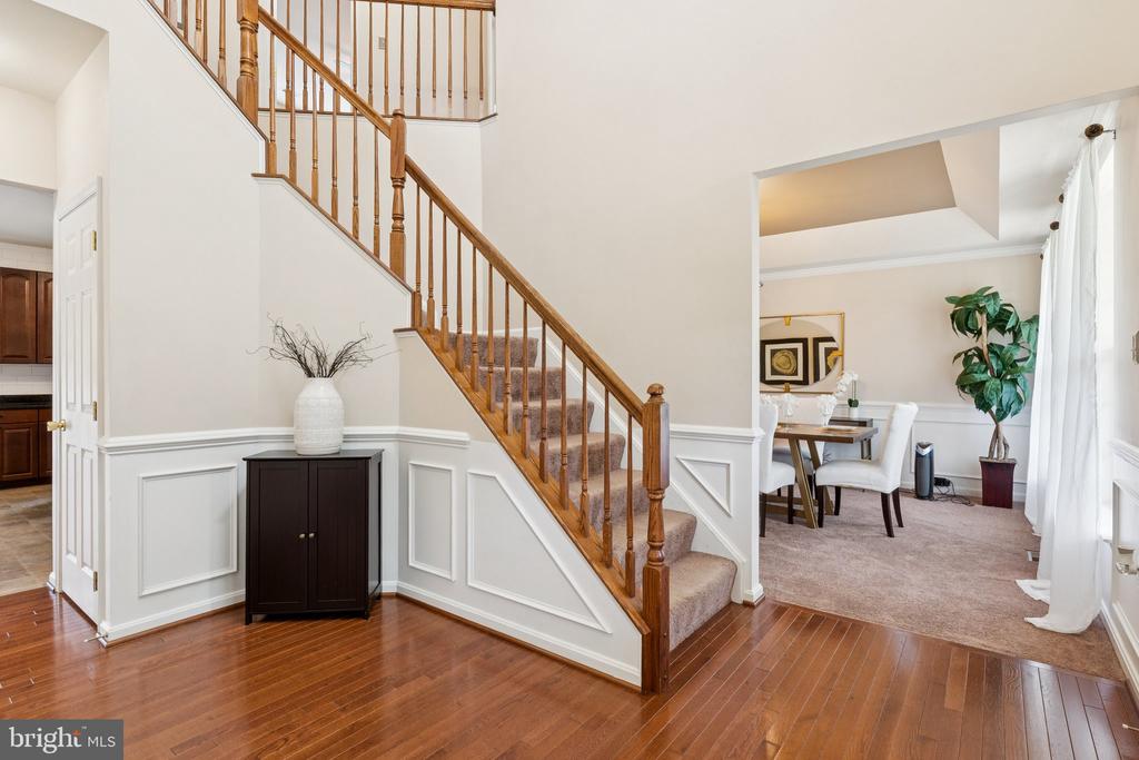 5802 ROCKY TRAIL WAY