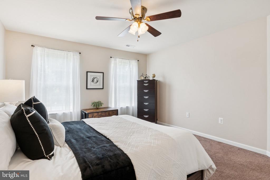 5802 ROCKY TRAIL WAY