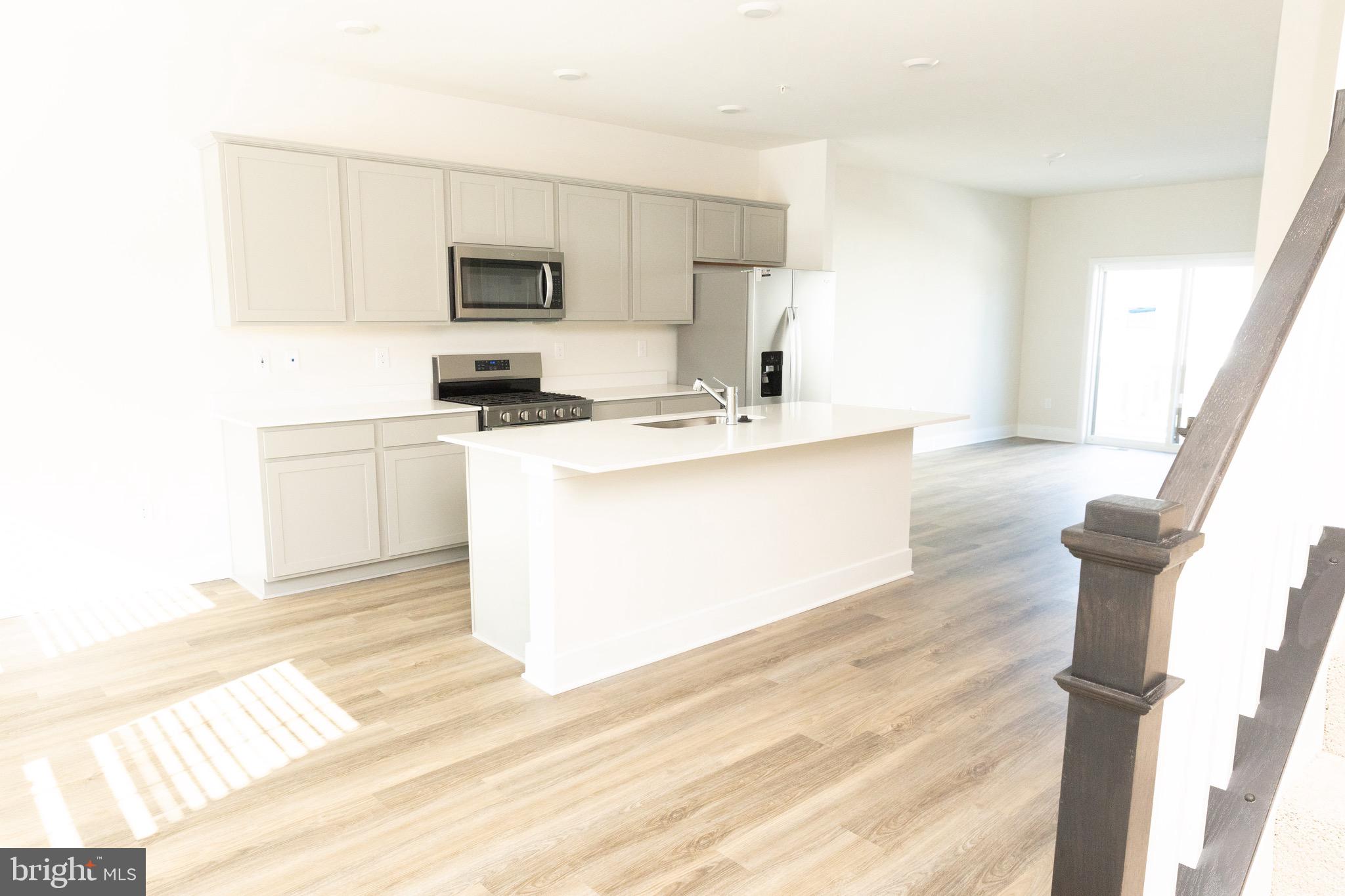 10630 MERIDAN HILL WAY