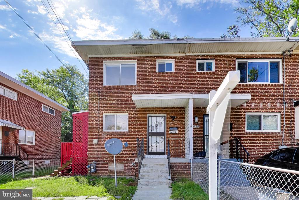 637 MAURY AVENUE