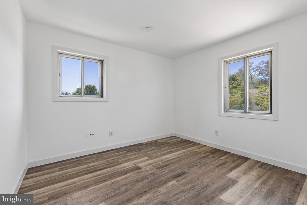 308 ARAGONA DRIVE
