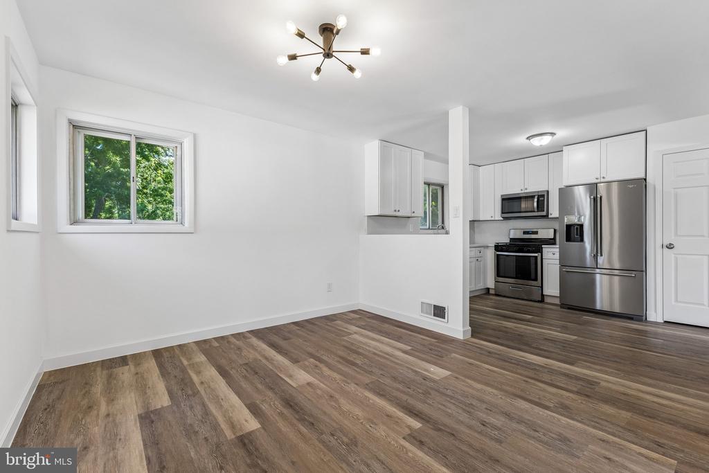 308 ARAGONA DRIVE