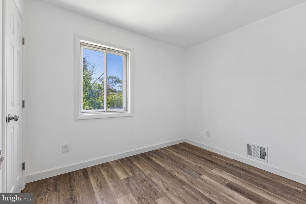 308 ARAGONA DRIVE