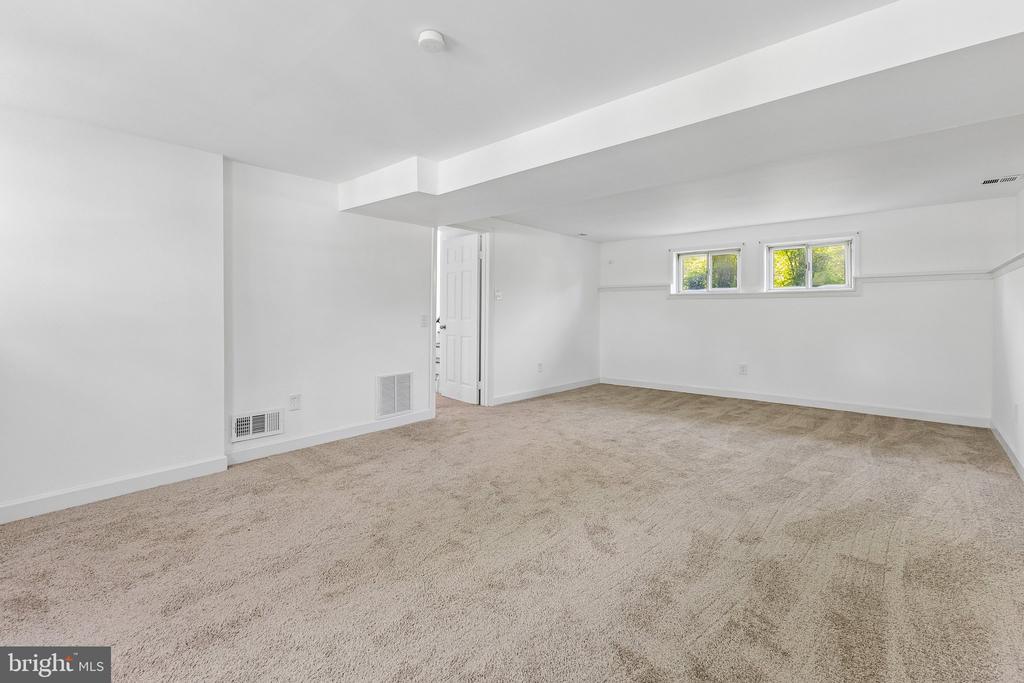 308 ARAGONA DRIVE