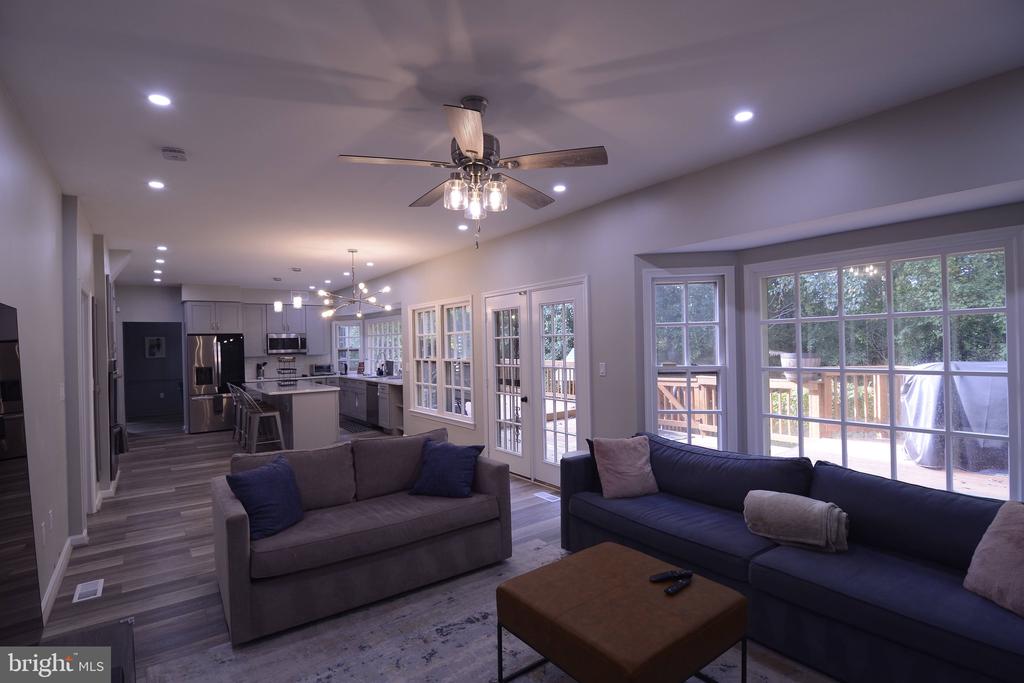4904 FOREST CREEK COURT