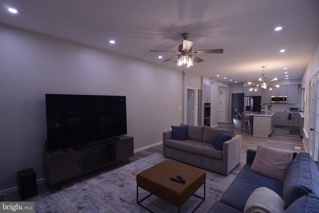 4904 FOREST CREEK COURT