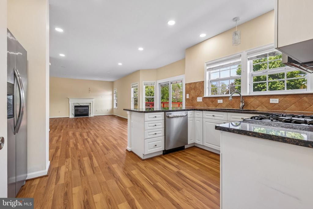 18122 SAMUEL CIRCLE