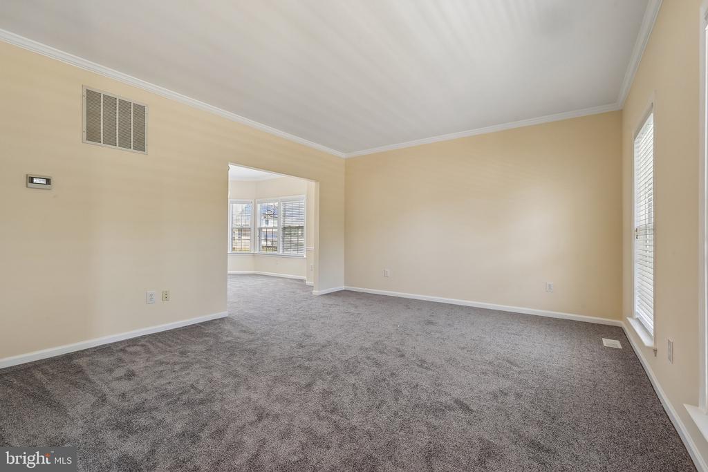 18122 SAMUEL CIRCLE