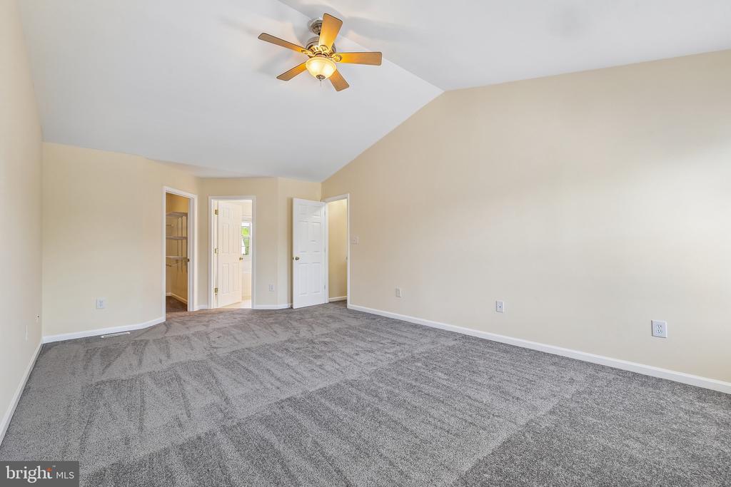 18122 SAMUEL CIRCLE