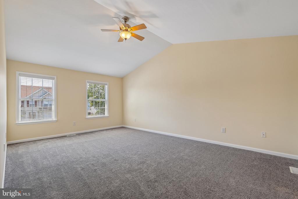 18122 SAMUEL CIRCLE