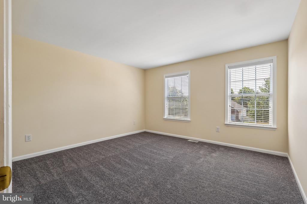 18122 SAMUEL CIRCLE