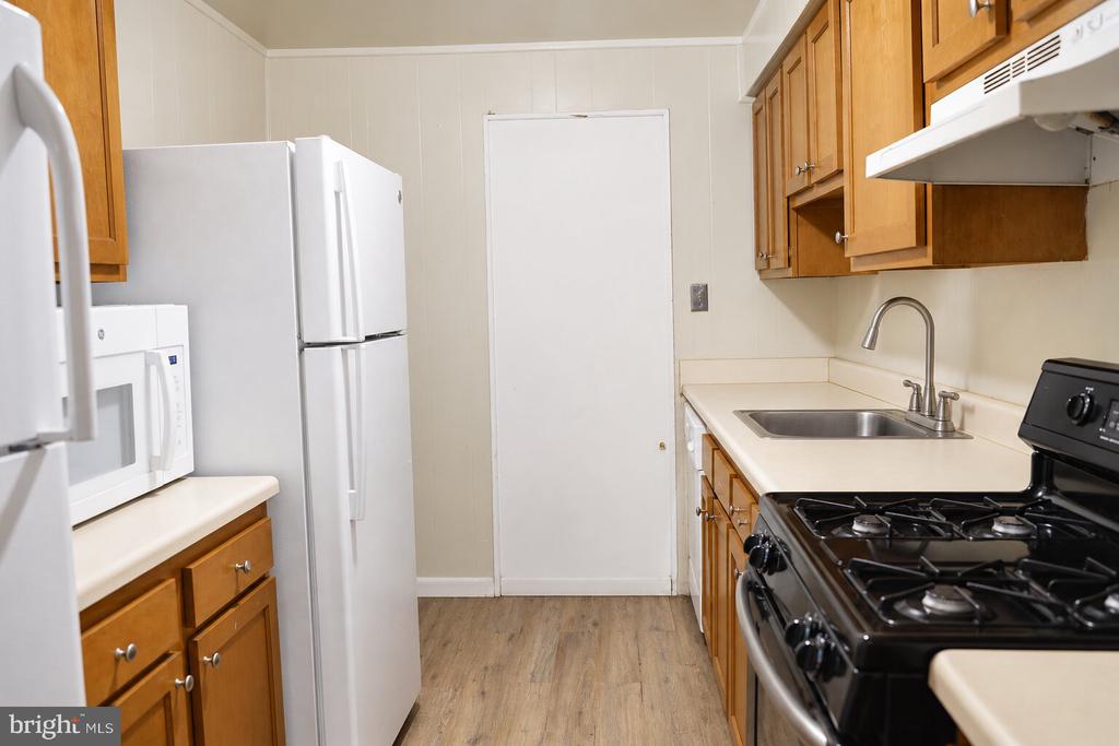750 S DICKERSON STREET Unit: 402