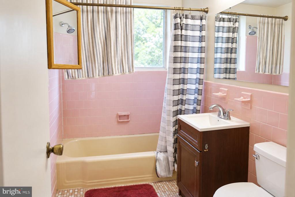 750 S DICKERSON STREET Unit: 402