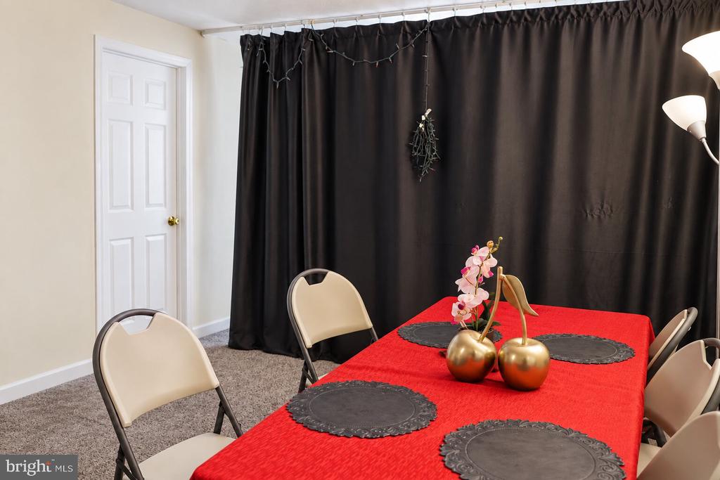 750 S DICKERSON STREET Unit: 402