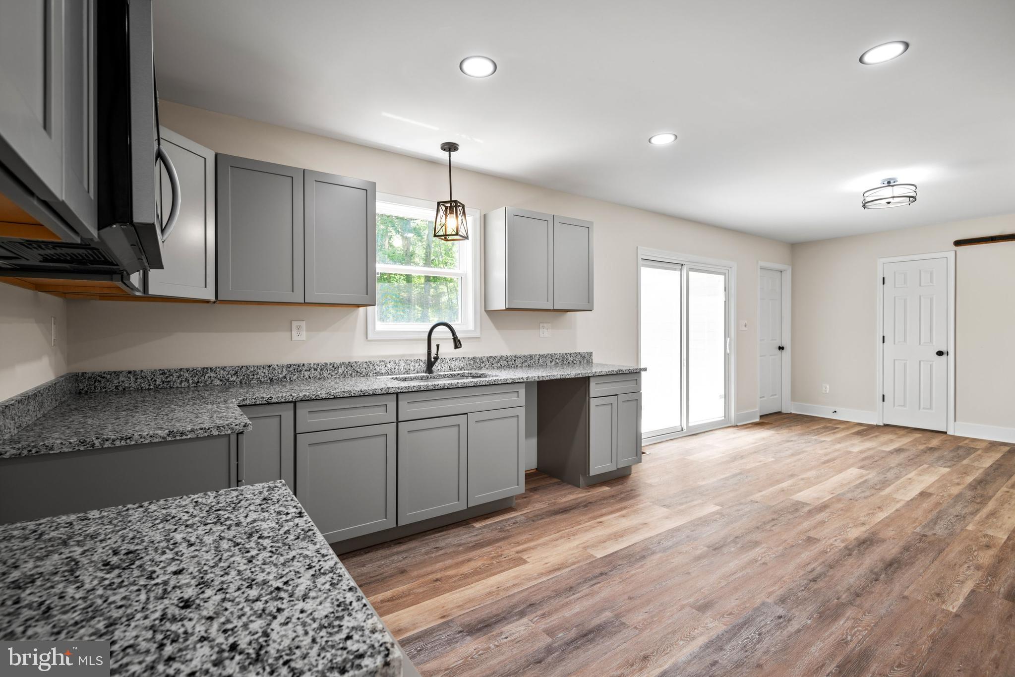 27122 SLASH PINE CIRCLE