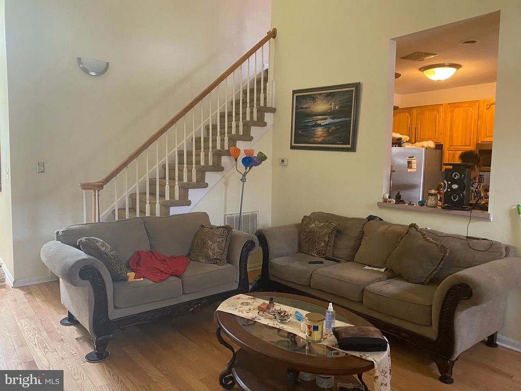 613 ABBEY DRIVE