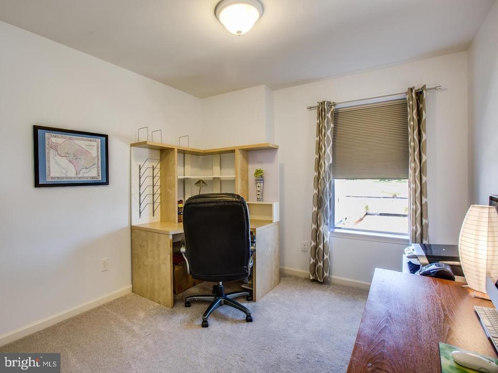 1322 HUDGINS FARM CIRCLE