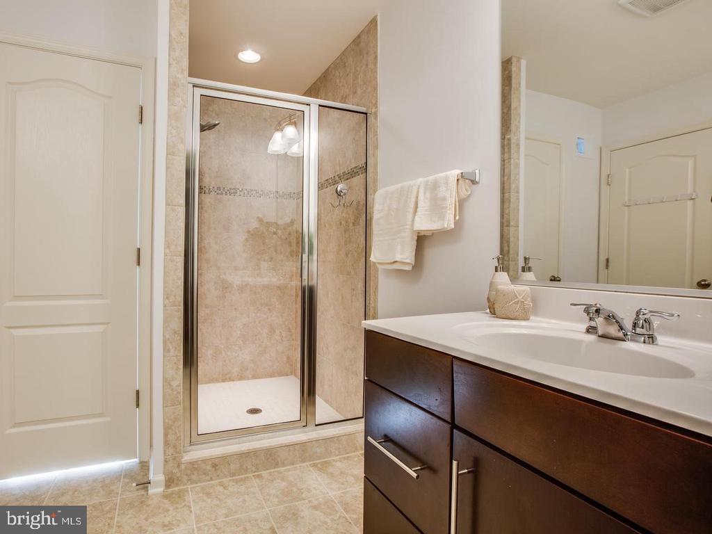 1322 HUDGINS FARM CIRCLE