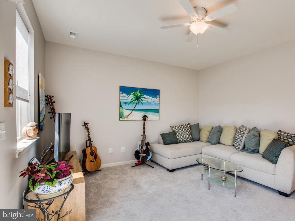 1322 HUDGINS FARM CIRCLE