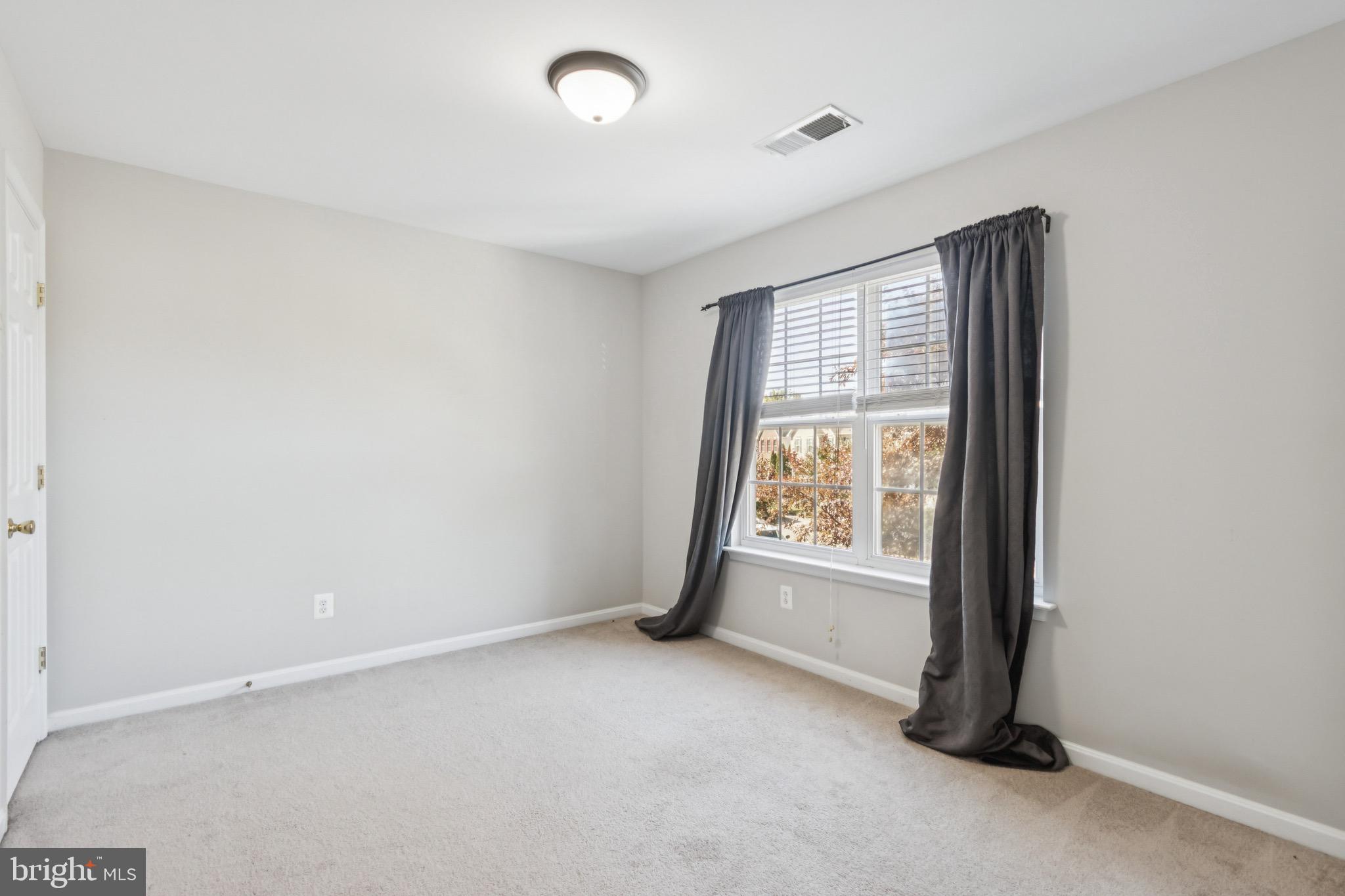 1034 BAKERSFIELD LANE