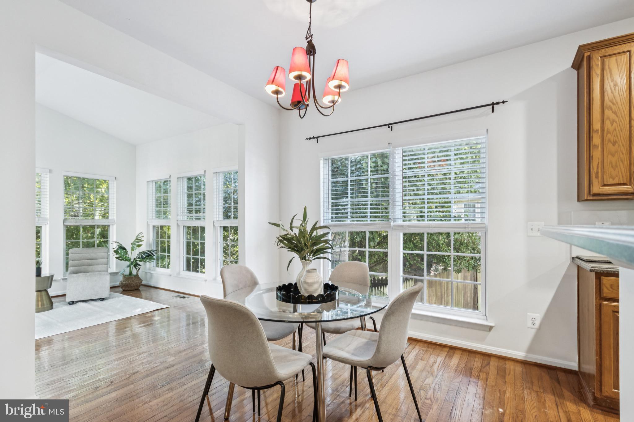 1034 BAKERSFIELD LANE