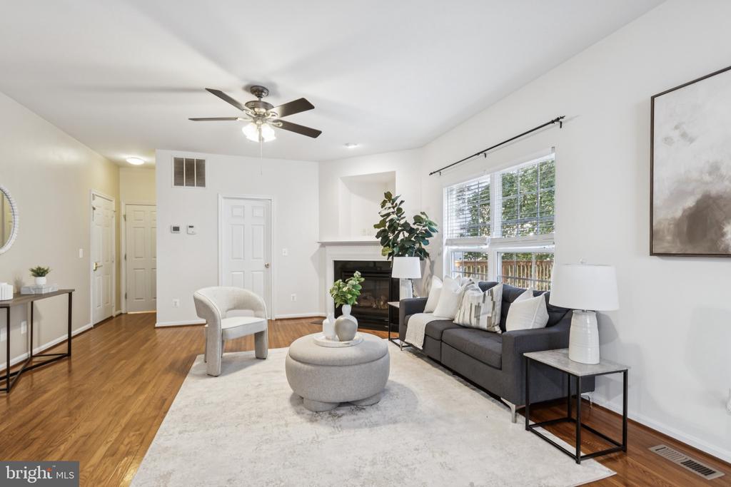 1034 BAKERSFIELD LANE