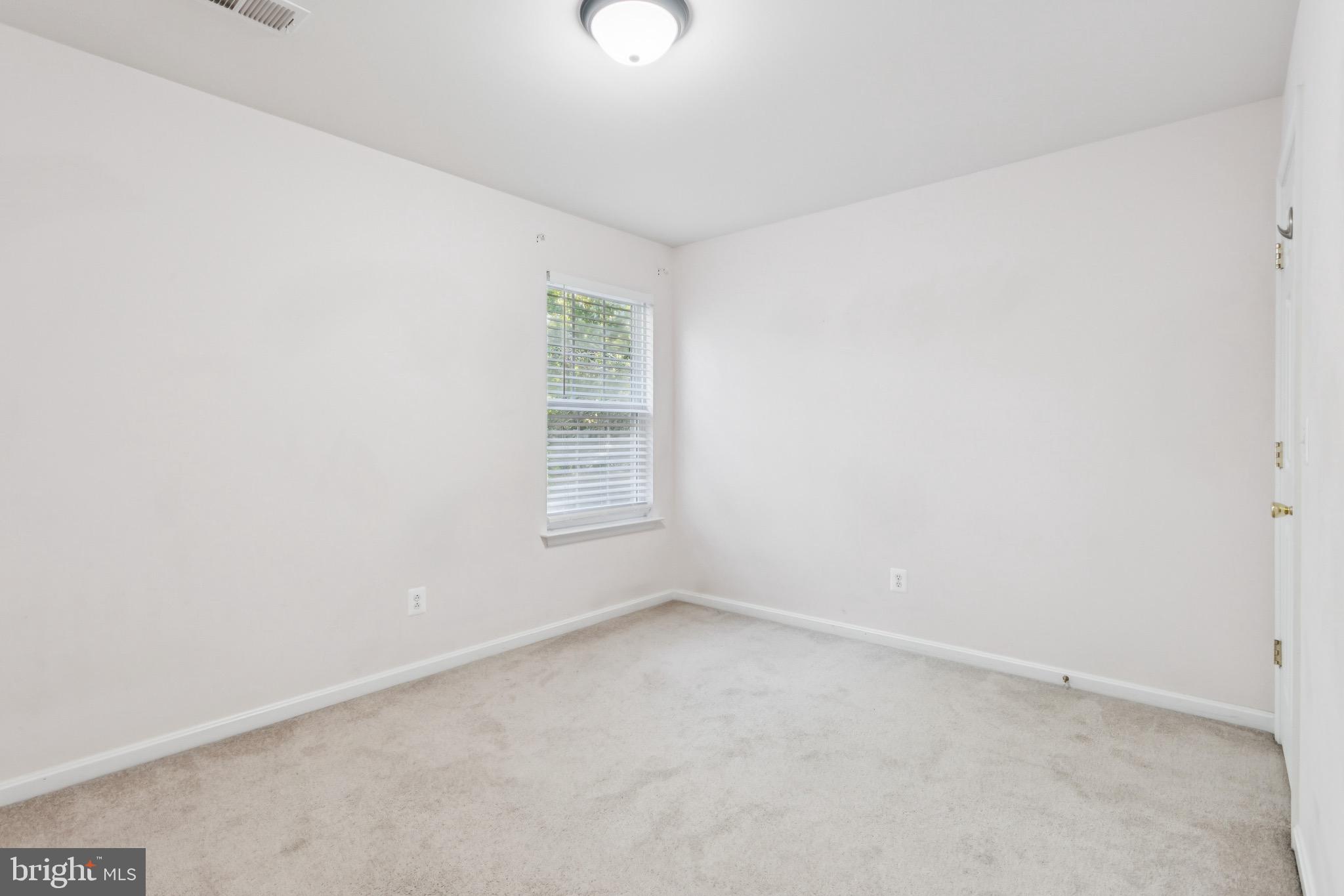 1034 BAKERSFIELD LANE