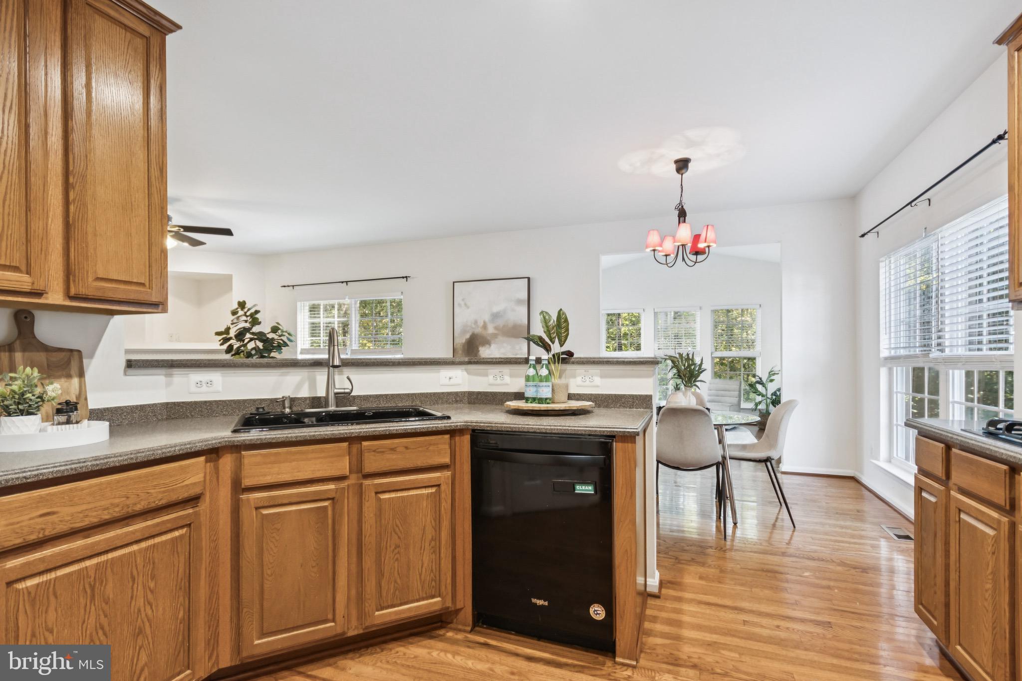 1034 BAKERSFIELD LANE