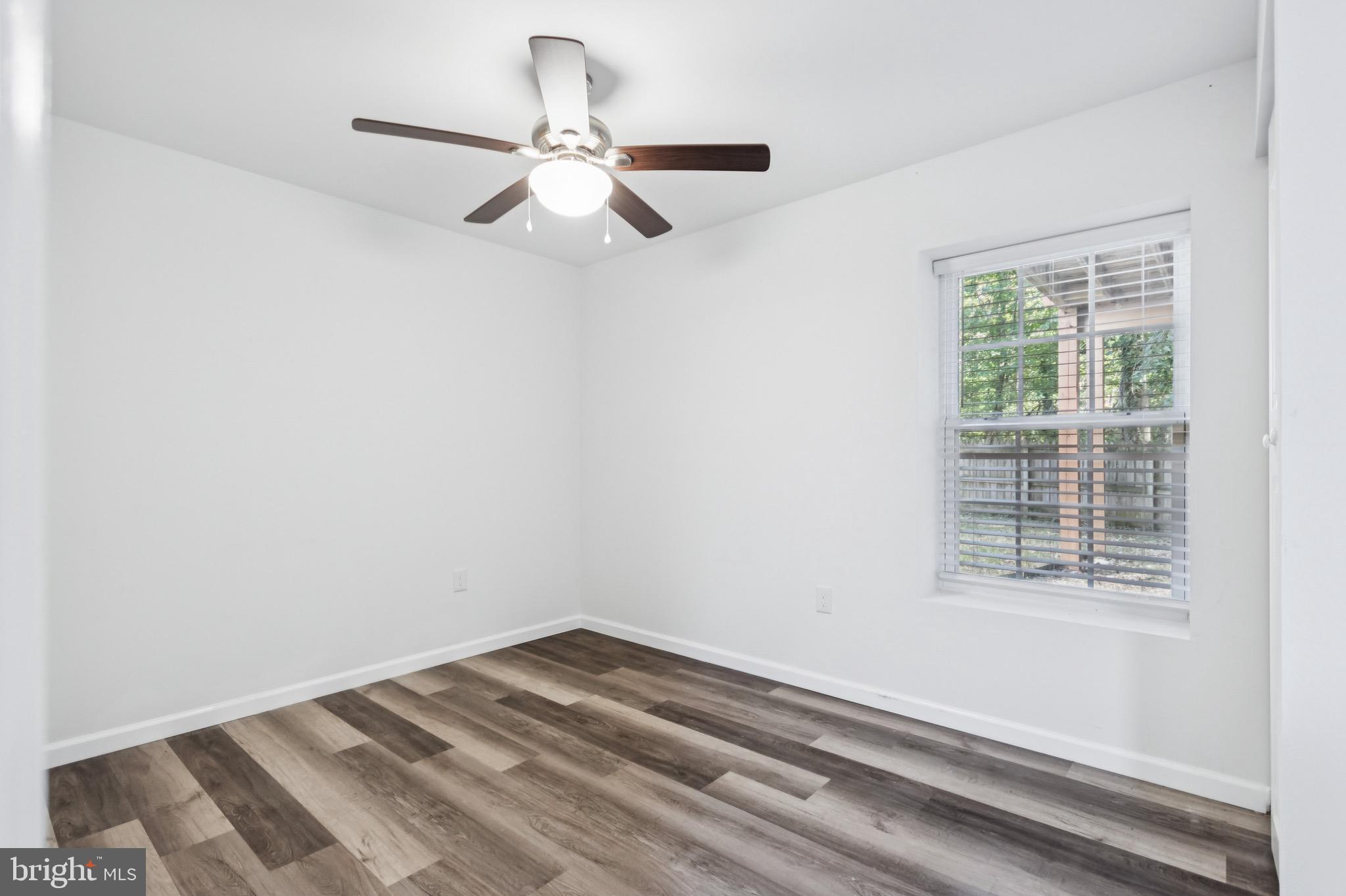 1034 BAKERSFIELD LANE