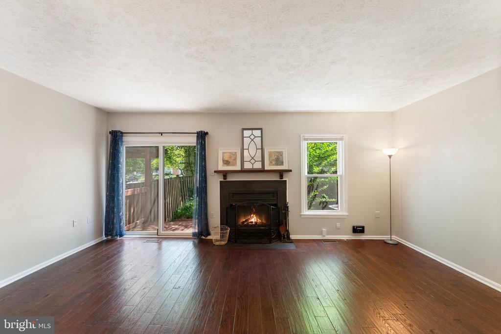 7253 KOUSA LANE