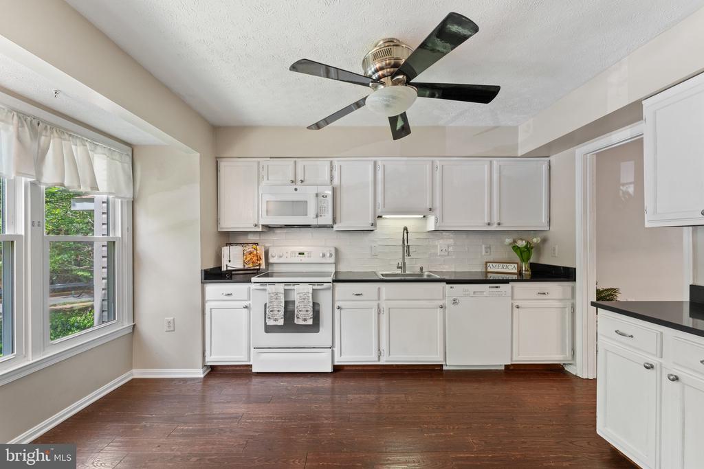 7253 KOUSA LANE