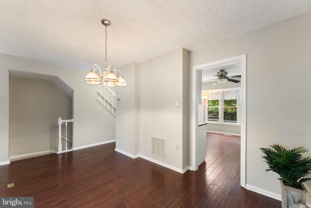 7253 KOUSA LANE