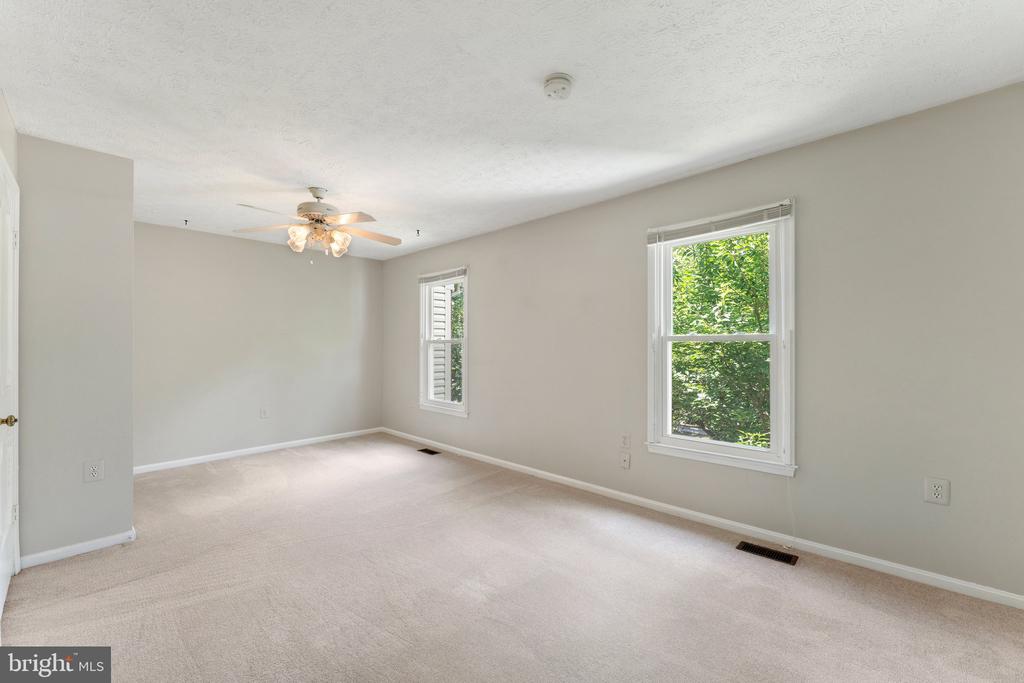 7253 KOUSA LANE