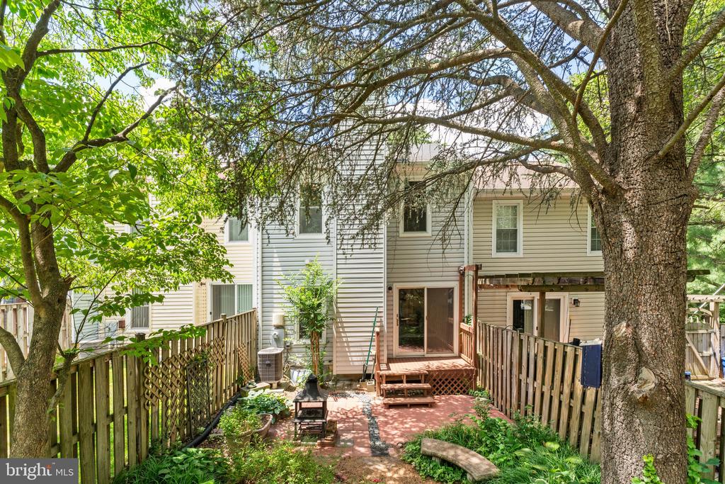 7253 KOUSA LANE
