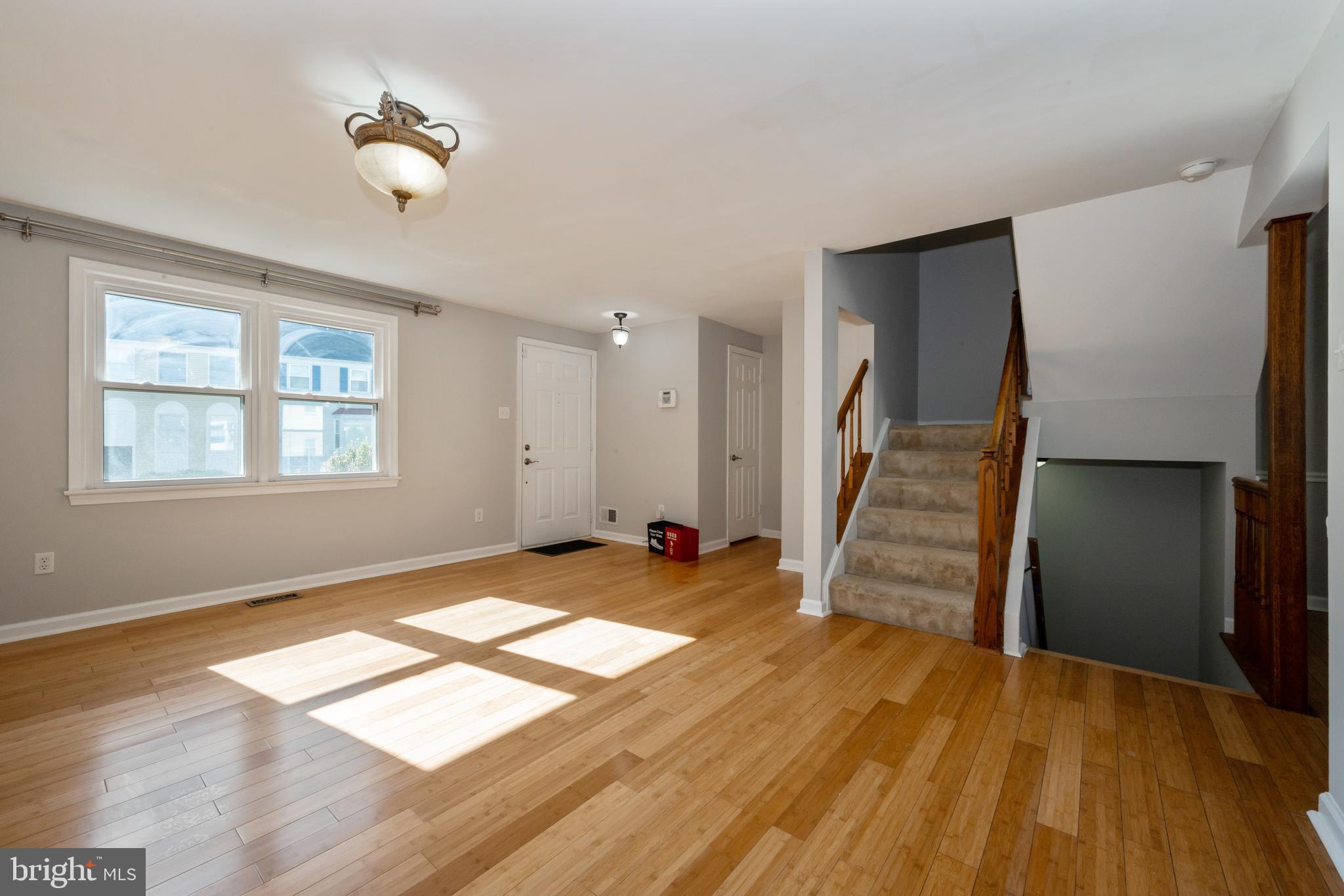 7402 MEADOWLEIGH WAY