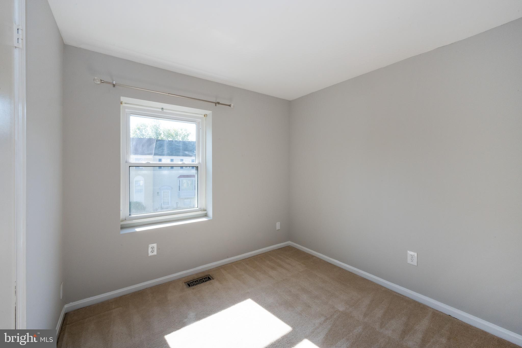 7402 MEADOWLEIGH WAY