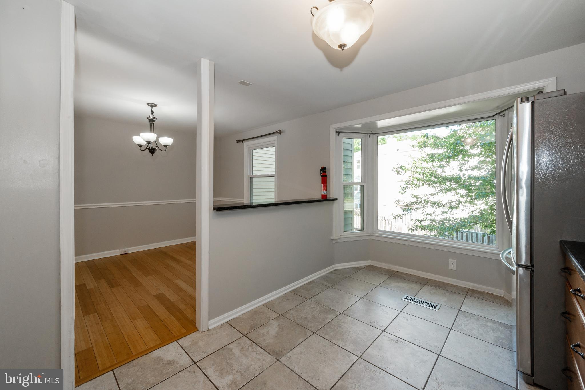 7402 MEADOWLEIGH WAY