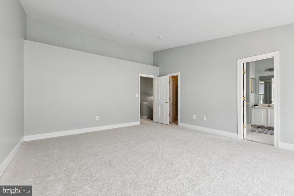 8058 GENEA WAY 48