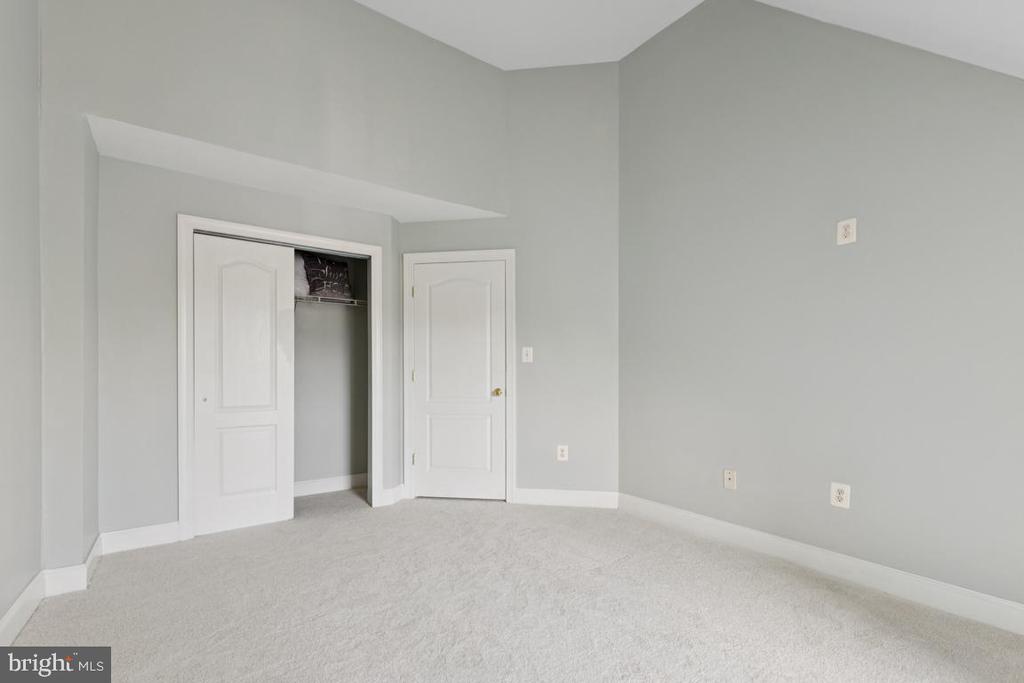 8058 GENEA WAY 48