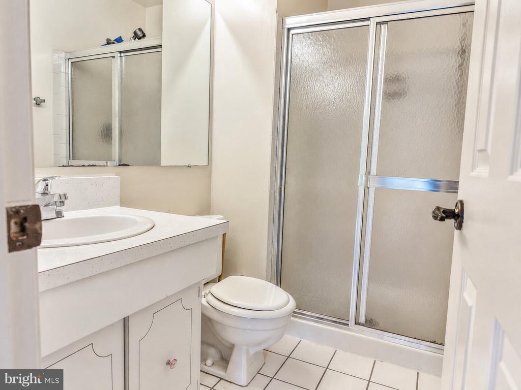 2723 MANORHAVEN COURT