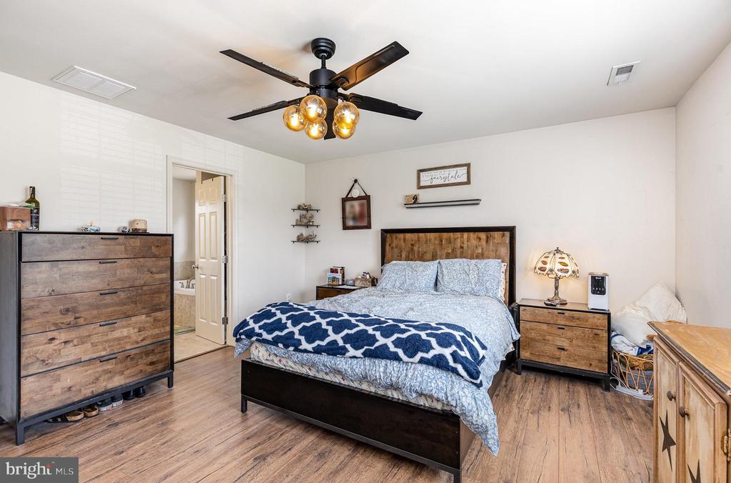 5095 HARVEST GROVE