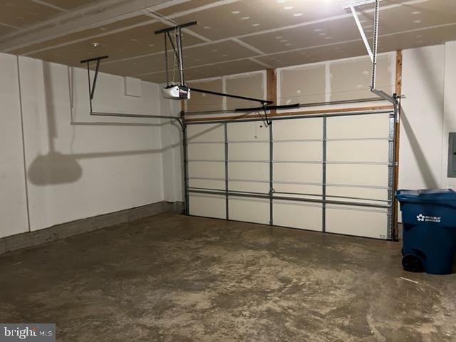 22806 BREEZY HOLLOW DRIVE