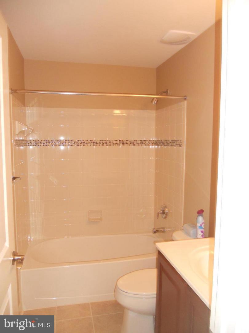 22806 BREEZY HOLLOW DRIVE