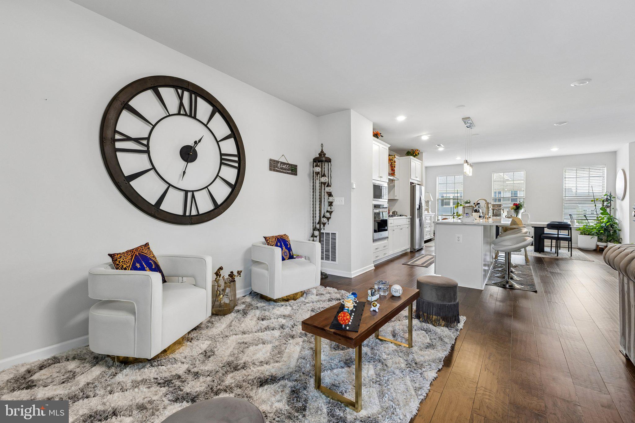 9300 BARNES LOOP