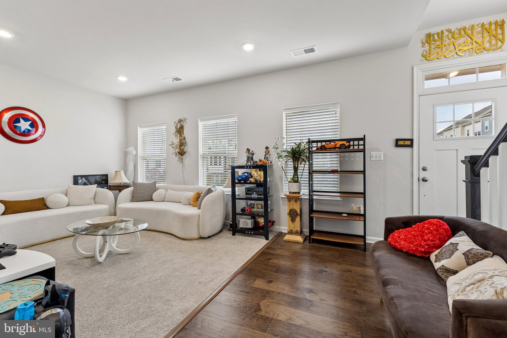 9300 BARNES LOOP