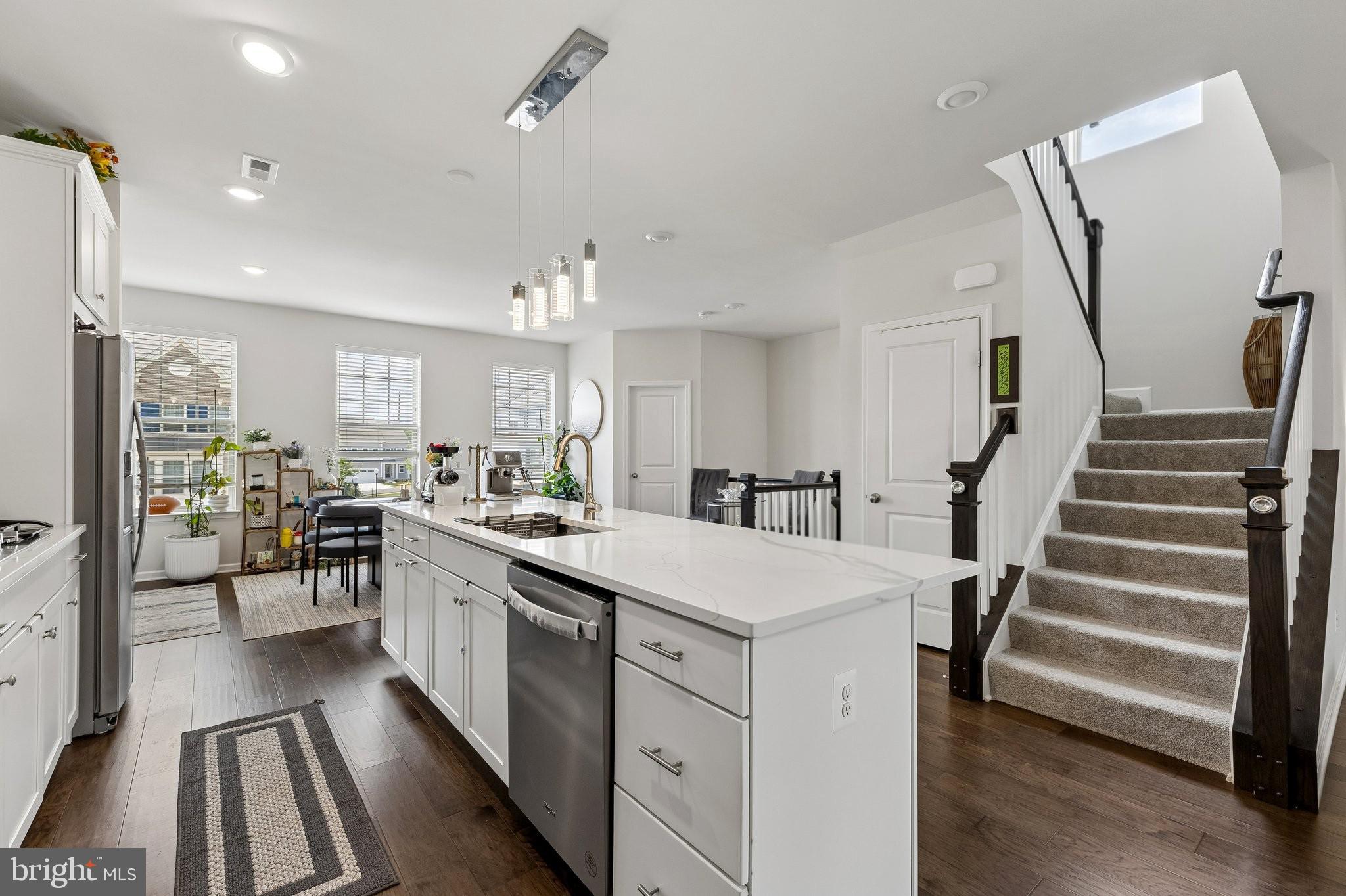 9300 BARNES LOOP